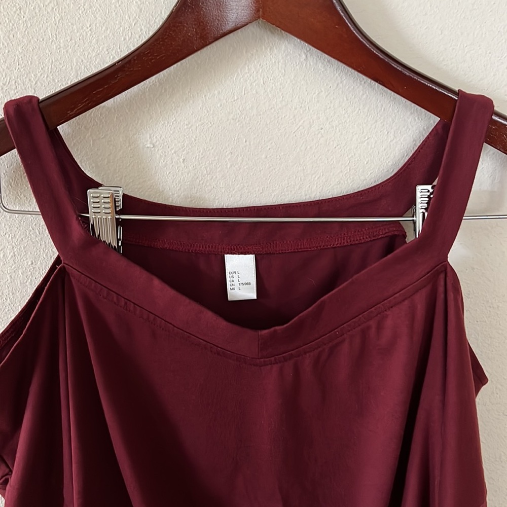 Amazon Cold-Shoulder Top - Picture 3 of 12